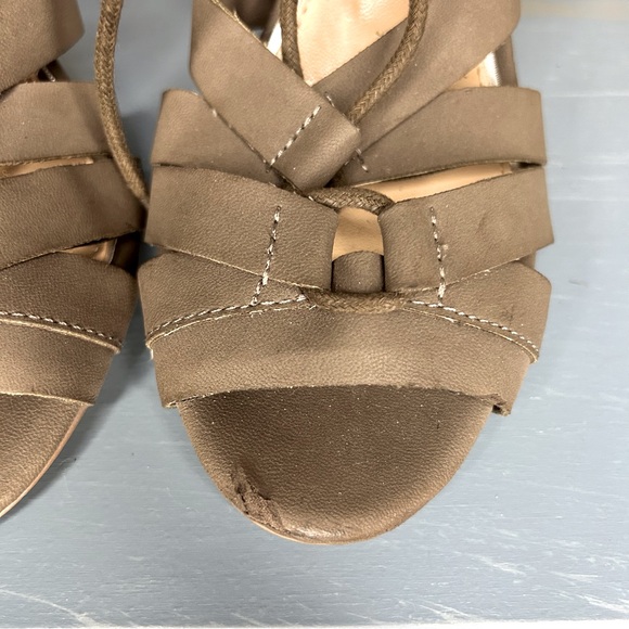 Jessica Simpson Larsenn sandal - Picture 7 of 11